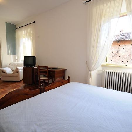 Guest House Domus ウルビーノ エクステリア 写真
